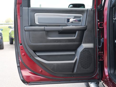 Used 2018 RAM 2500 Power Wagon w/ Leather & Luxury Group AWD/4WD image 16