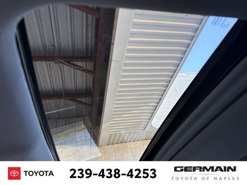 Used 2018 Toyota Highlander SE image 14