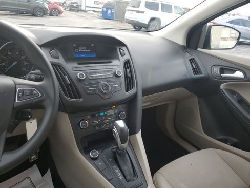 Used 2016 Ford Focus SE image 27