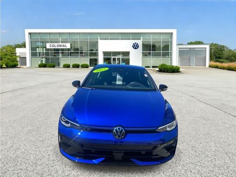Certified 2025 Volkswagen Golf w/ Euro Style Package AWD/4WD image 8