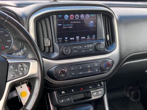 Used 2018 GMC Canyon SLT w/ Driver Alert Package image 7