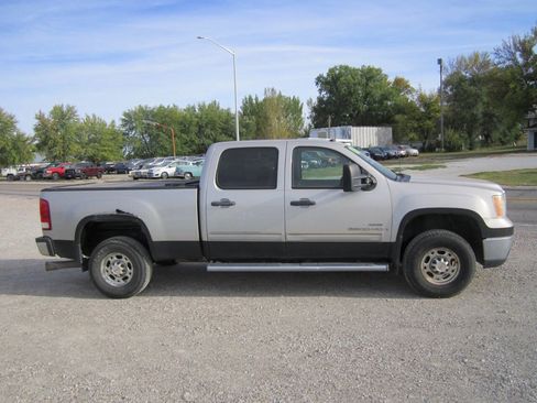 Used 2008 GMC Sierra 2500 SLE w/ SLE1 Preferred Package image 1