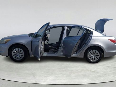 Used 2010 Honda Accord LX image 11