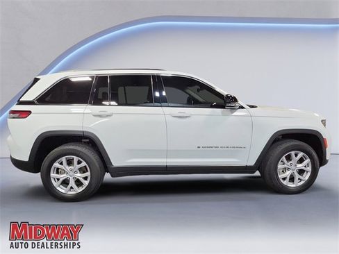 Used 2022 Jeep Grand Cherokee Limited image 6