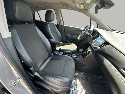 Used 2018 Buick Encore Preferred FWD image 24