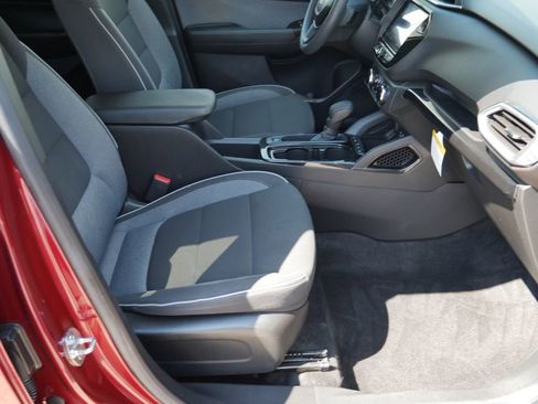 Used 2023 Chevrolet TrailBlazer LT w/ Convenience Package FWD image 21