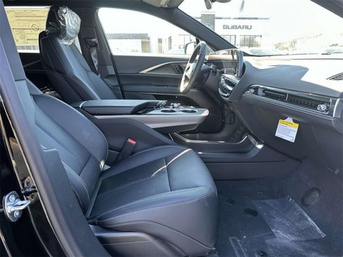 New 2025 Cadillac Lyriq Luxury image 10