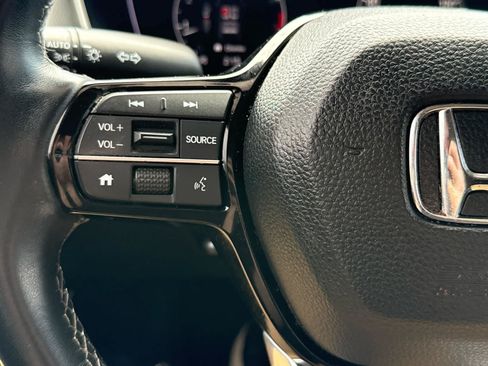 Used 2024 Honda Civic EX-L image 14