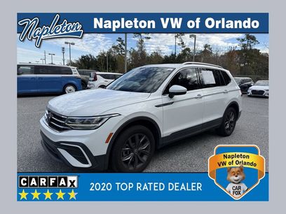Used 2022 Volkswagen Tiguan SE w/ Panoramic Sunroof Package