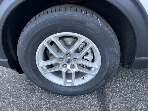 New 2026 Ford Explorer Active w/ Active Comfort Package RWD image 11