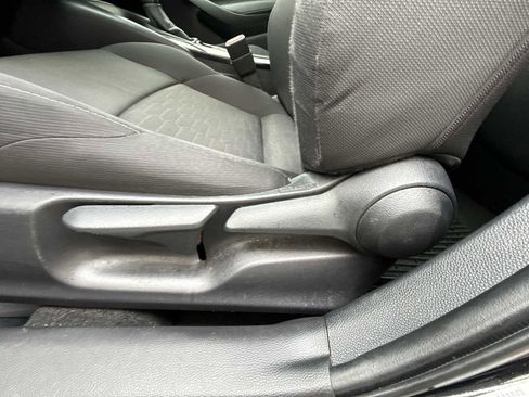 Used 2020 Toyota Corolla SE FWD image 13