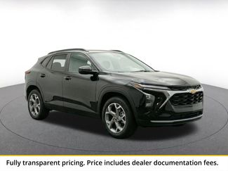Used 2025 Chevrolet Trax LT FWD video 1