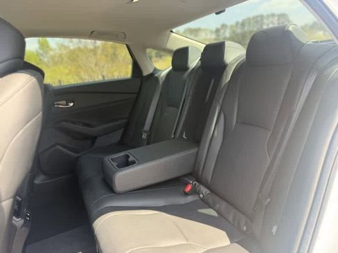 Used 2024 Honda Accord Touring image 17