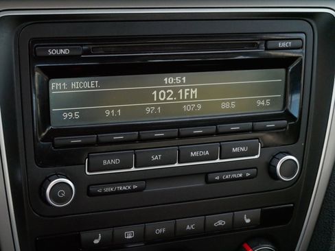 Used 2014 Volkswagen Passat 1.8T Wolfsburg Edition image 22