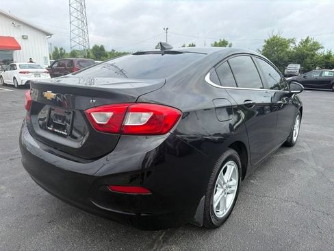 Used 2018 Chevrolet Cruze LT w/ Convenience Package FWD image 7