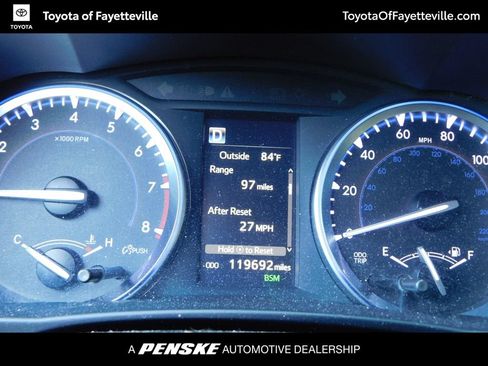Used 2018 Toyota Highlander XLE AWD/4WD image 12