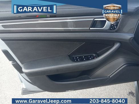 Used 2018 Porsche Panamera 4 image 26