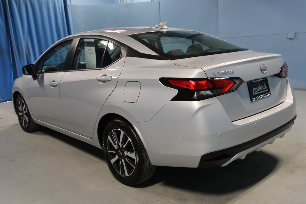 Used 2025 Nissan Versa SV FWD image 28