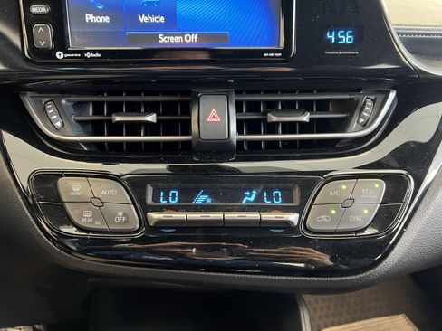 Used 2018 Toyota C-HR XLE image 17