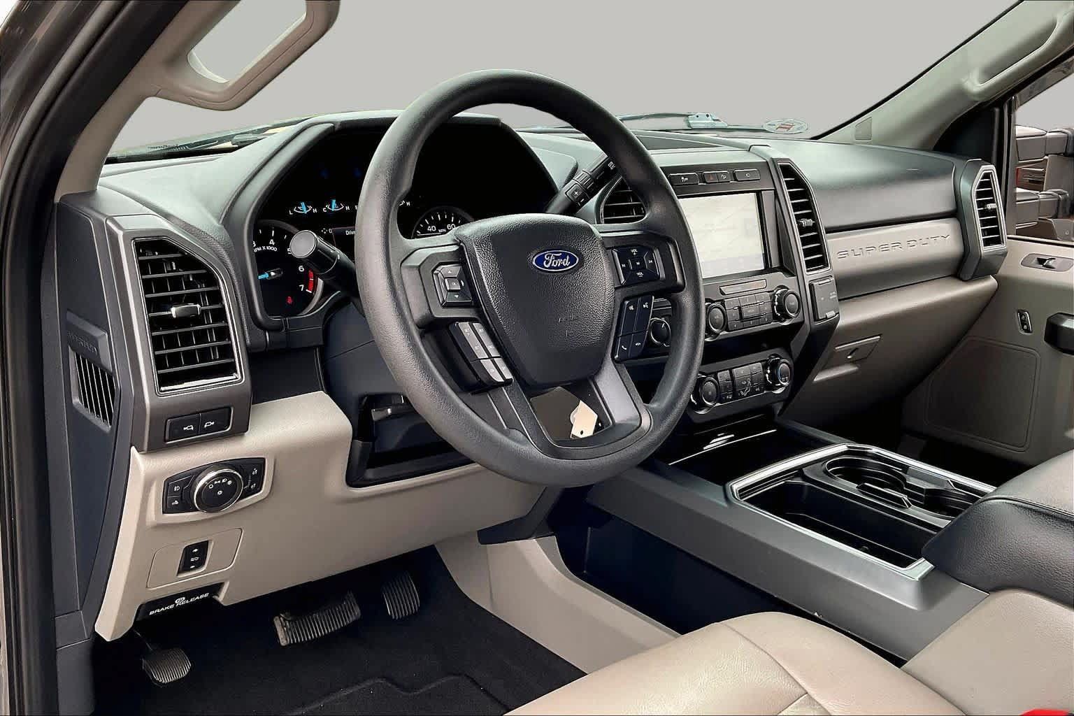 Used 2022 Ford F250 XLT w/ XLT Premium Package AWD/4WD image 17