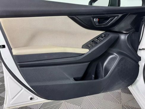 Used 2017 Subaru Impreza 2.0i Premium image 39