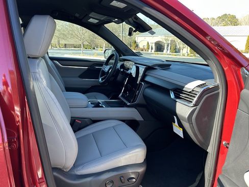 New 2026 GMC Acadia Elevation w/ Elevation Premium Package image 36