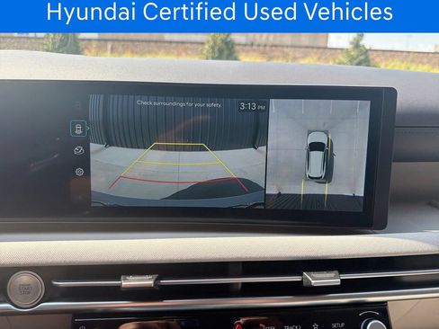 Certified 2025 Hyundai Tucson Limited AWD/4WD image 26