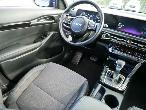 Used 2024 Kia Seltos S AWD/4WD image 9