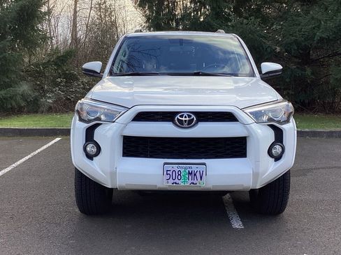 Used 2019 Toyota 4Runner SR5 image 19