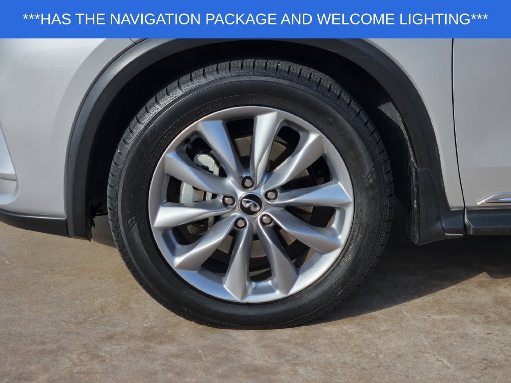 Used 2019 INFINITI QX50 Luxe w/ Navigation Package FWD image 11