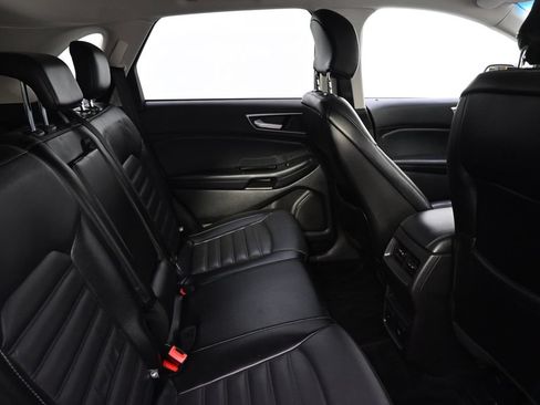 Used 2017 Ford Edge SEL w/ Equipment Group 201A AWD/4WD image 18