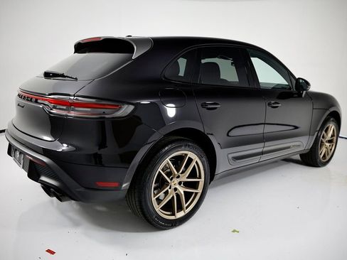 Used 2023 Porsche Macan Turbo image 7