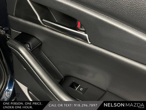 Certified 2025 MAZDA CX-30 AWD 2.5 S w/ Preferred Package image 42