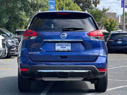 Used 2020 Nissan Rogue SV w/ Premium Package AWD/4WD image 5