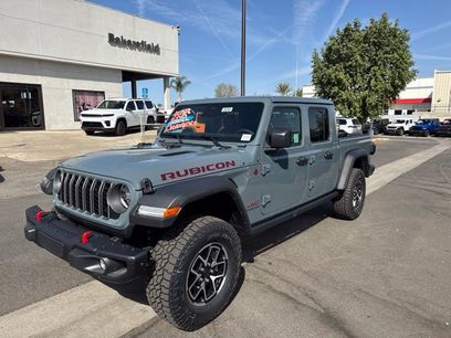 New 2026 Jeep Gladiator Rubicon w/ Safety Group