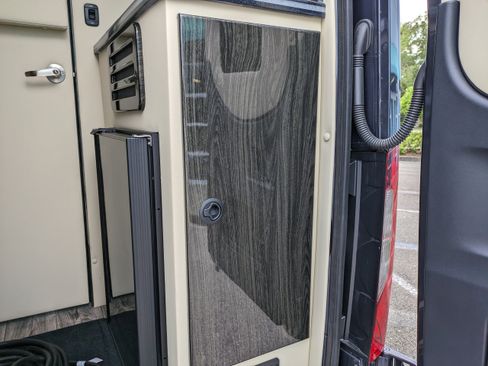 Used 2025 Mercedes-Benz Sprinter 144 Cargo image 28