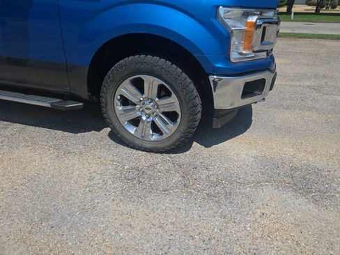 Used 2019 Ford F150 XLT w/ Equipment Group 302A Luxury AWD/4WD image 17