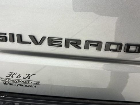 Used 2025 Chevrolet Silverado 1500 LT AWD/4WD image 34