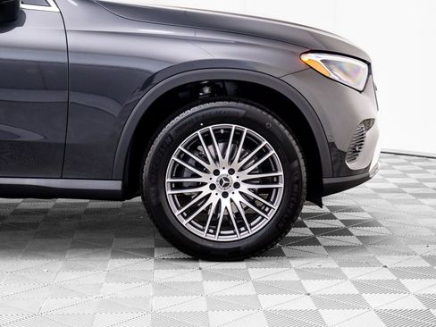 Used 2026 Mercedes-Benz GLC 300 4MATIC image 30