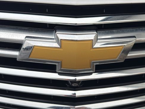 Used 2023 Chevrolet Traverse Premier image 27