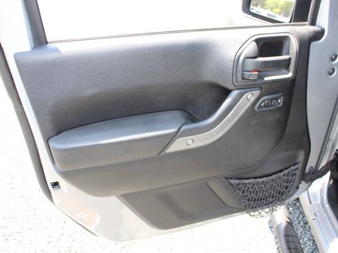 Used 2015 Jeep Wrangler Sport w/ Quick Order Package 24S image 18