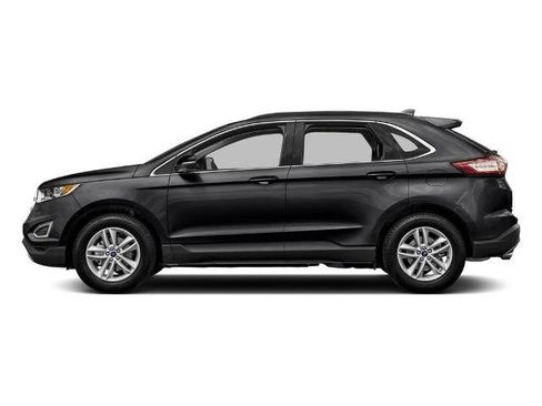 Certified 2018 Ford Edge Titanium w/ Equipment Group 301A AWD/4WD image 3