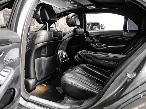 Used 2019 Mercedes-Benz S 560 Sedan image 37