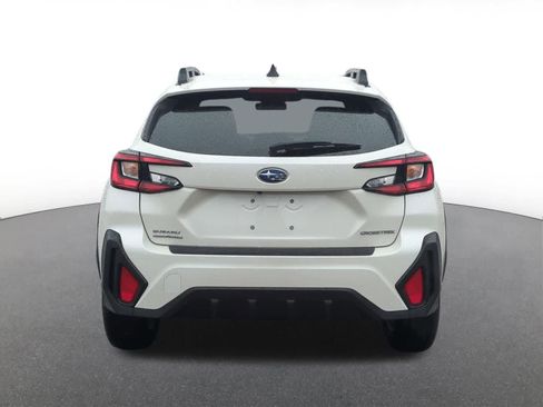 Used 2024 Subaru Crosstrek 2.0i Premium AWD/4WD image 5