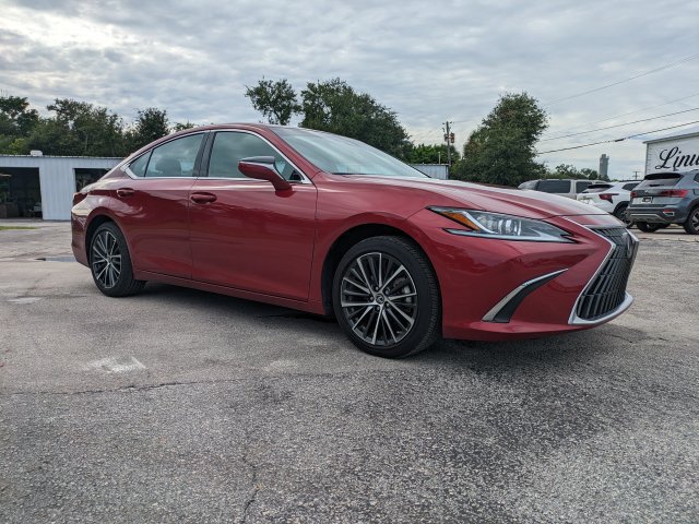 Used 2025 Lexus ES 350 w/ Premium Package FWD image 2