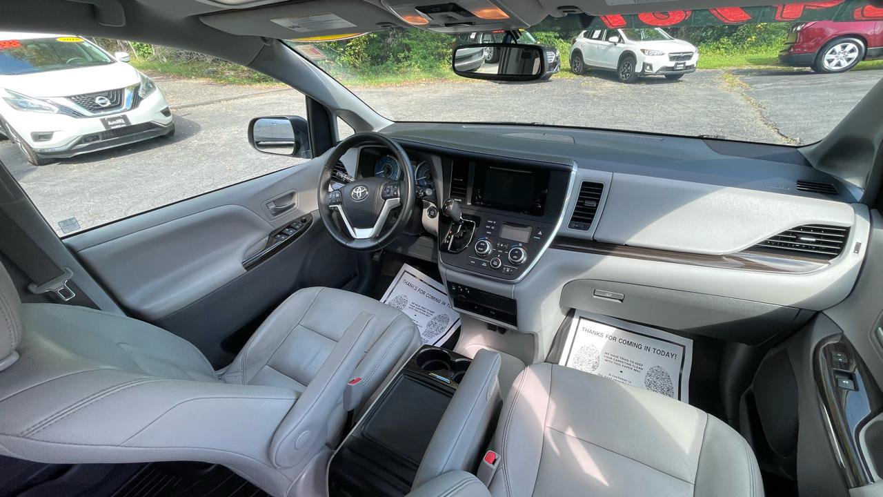 Used 2017 Toyota Sienna XLE Premium w/ Protection Package AWD/4WD image 27