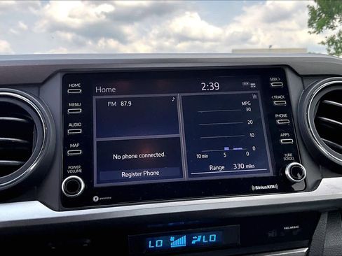 Used 2023 Toyota Tacoma SR5 w/ Technology Package AWD/4WD image 33