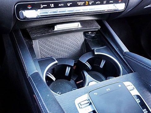 Used 2020 Mercedes-Benz GLE 350 image 30