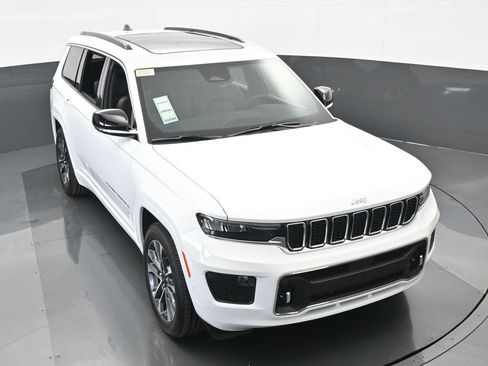 Used 2024 Jeep Grand Cherokee L Overland image 46