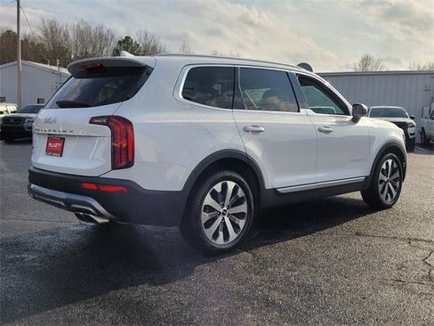 Used 2022 Kia Telluride S image 3